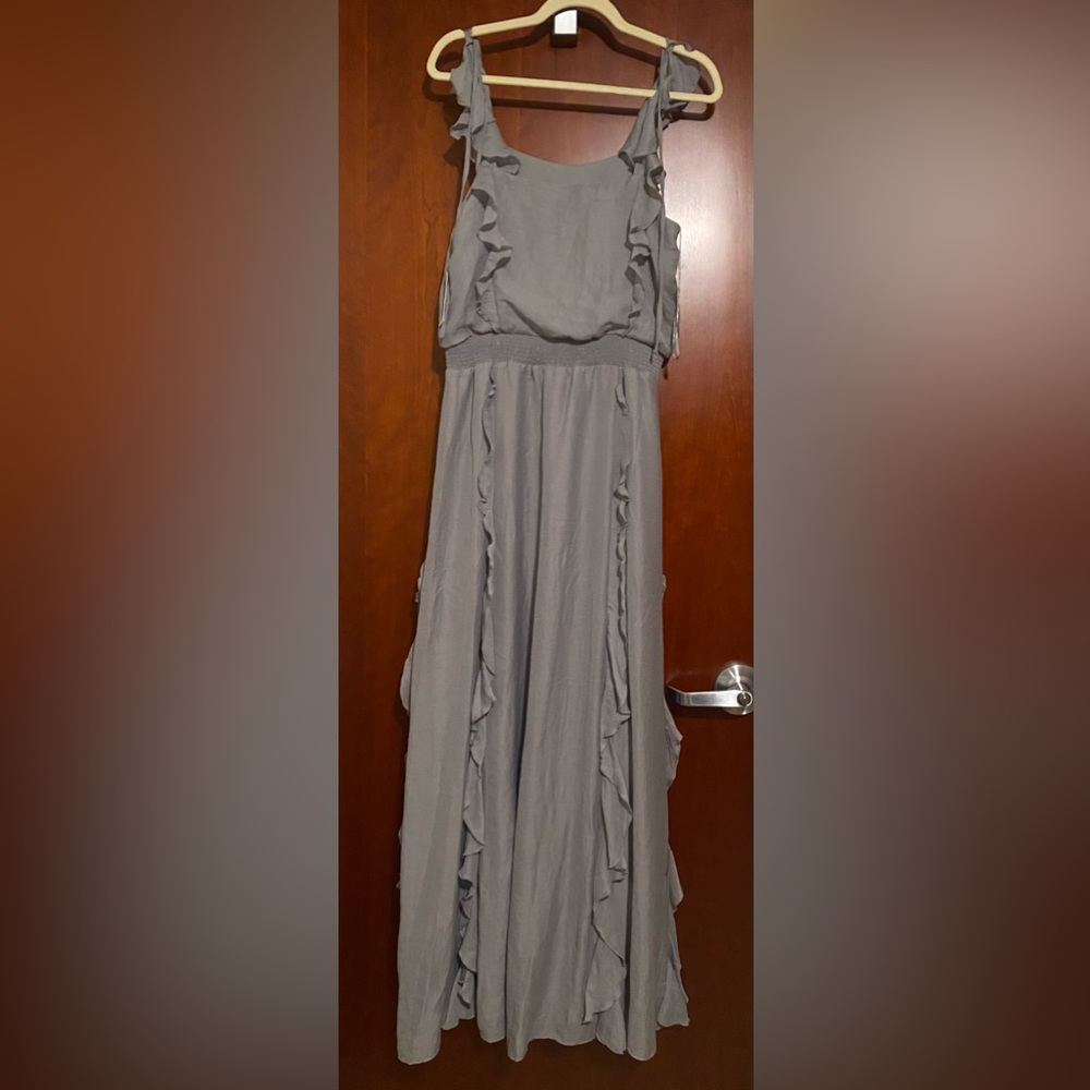 Jessica Simpsons maxi dress